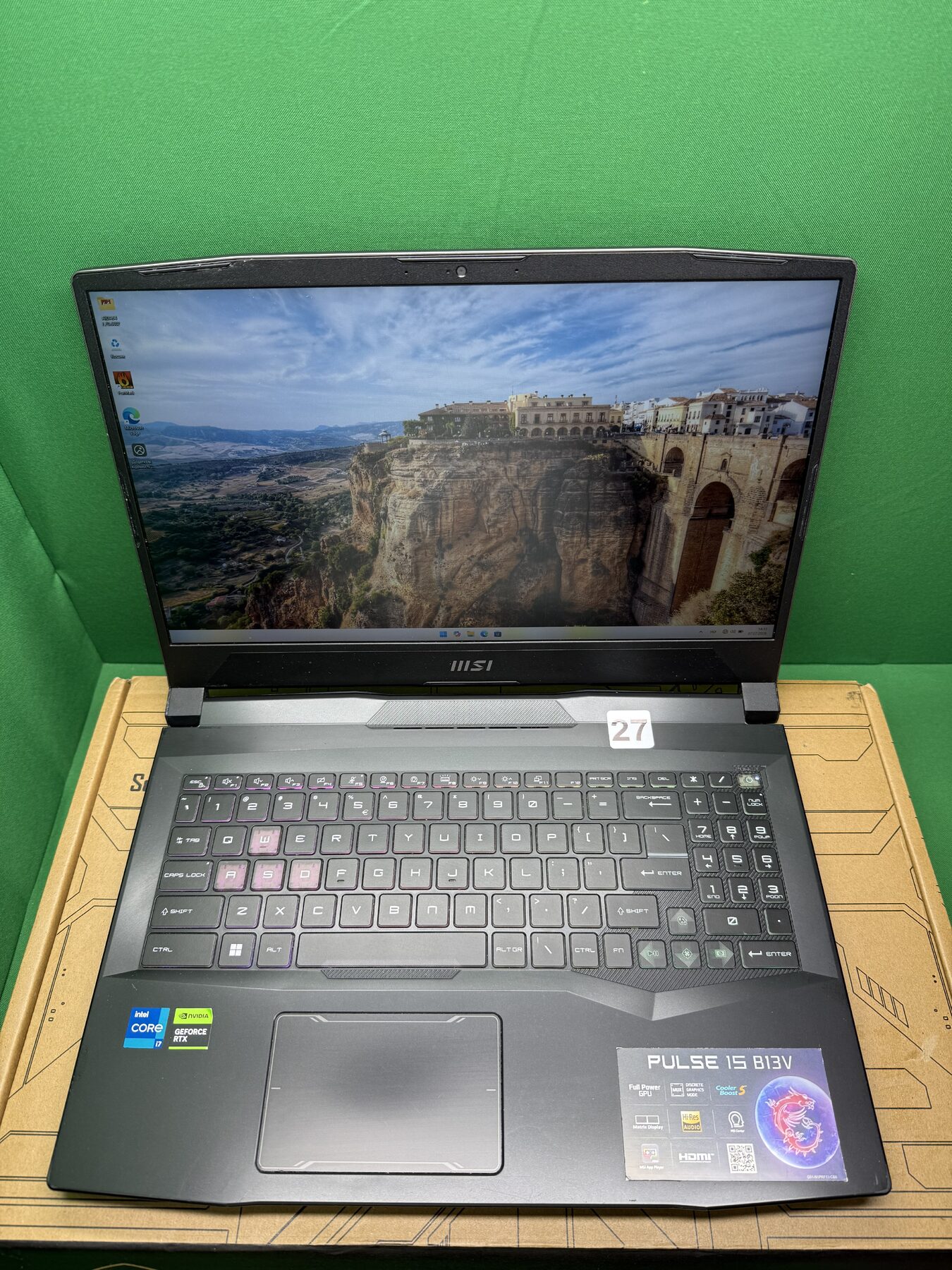 Ноутбук Msi Pulse 15 b13v